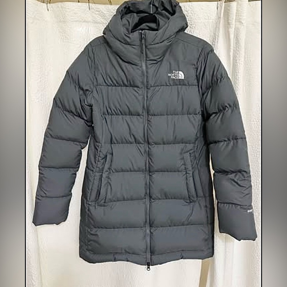 The North Face Women’s Aconcagua Long Parka Coat Gray Size Large. Mint. Hooded.